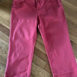 Apt nine red denim capris size 14 large roomy